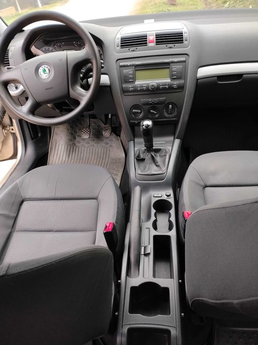 Skoda Octavia 2 an 2006 1.6 MPI