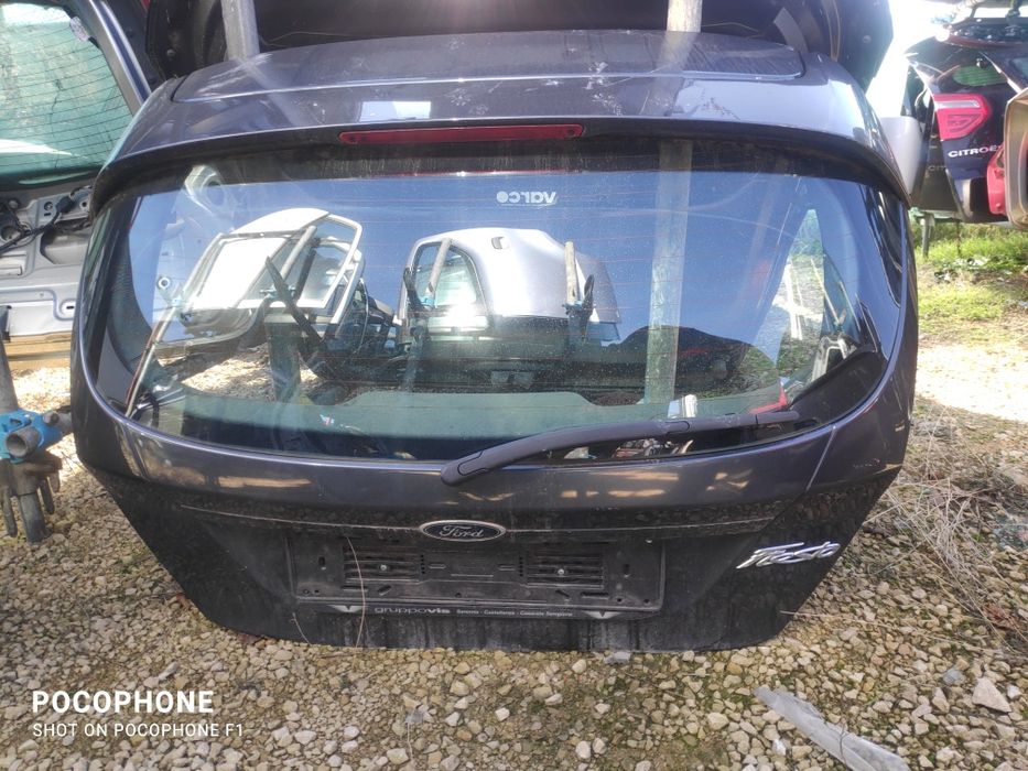 Врата багажник Ford Fiesta/ Форд Фиеста хечбек 2010г.