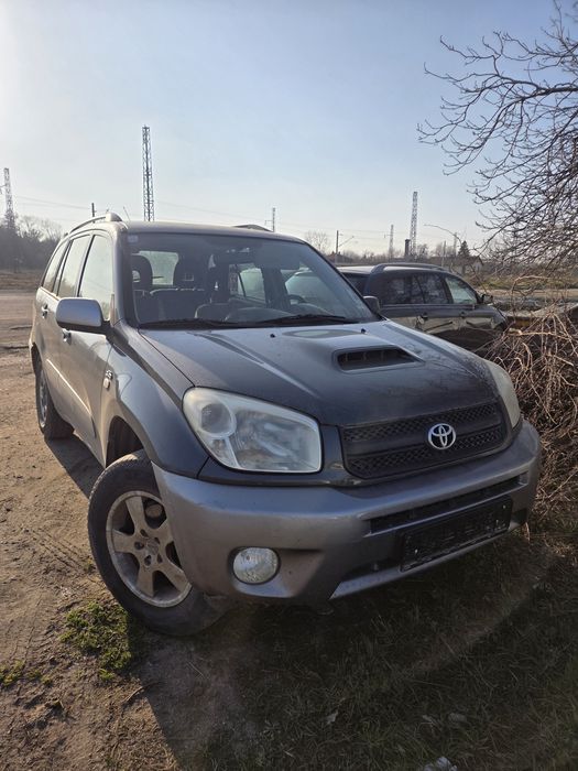 Toyota RAV4 2.0D D-4D (116 кс) На части