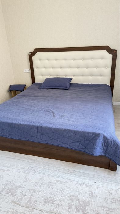 Продам кровать 180/200