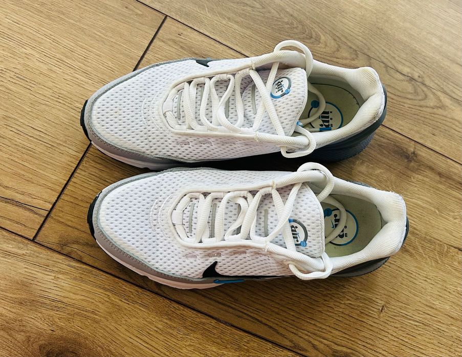 NIKE AIR MAX PULSE размер 38,5