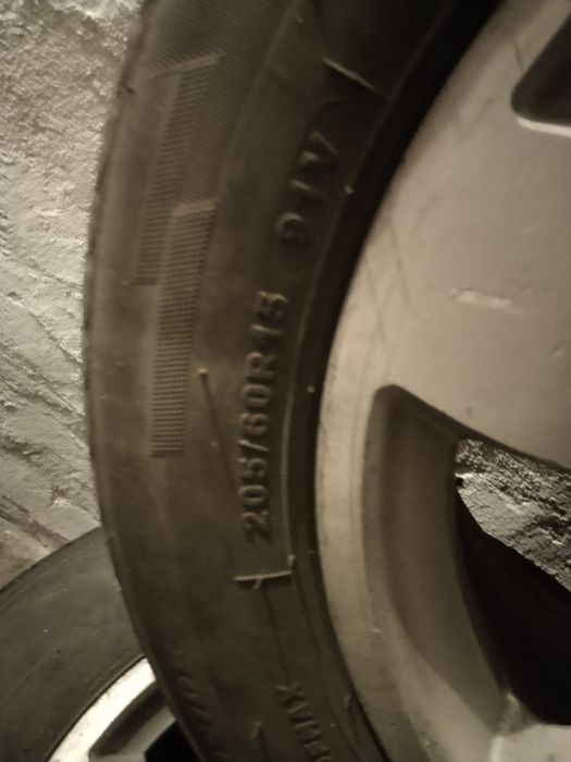 Продается шины с дисками летний от мерс