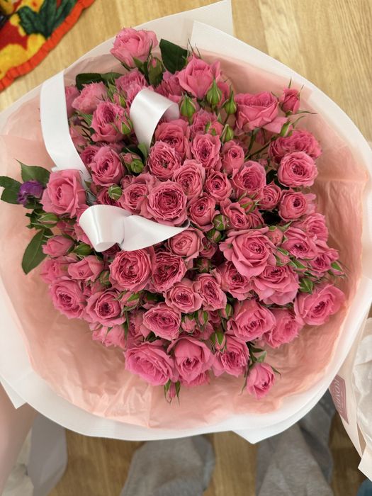 Продам букеты кажлые по 5