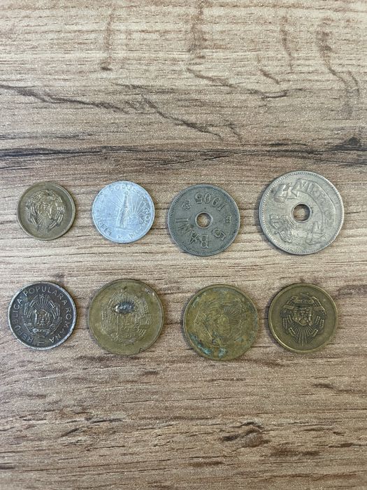 Monede de toate felurile