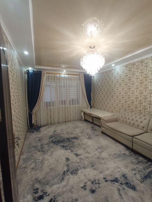 Angren shahrida yevro remont 2/1/4 uy sotiladi mebil texnikasi bn