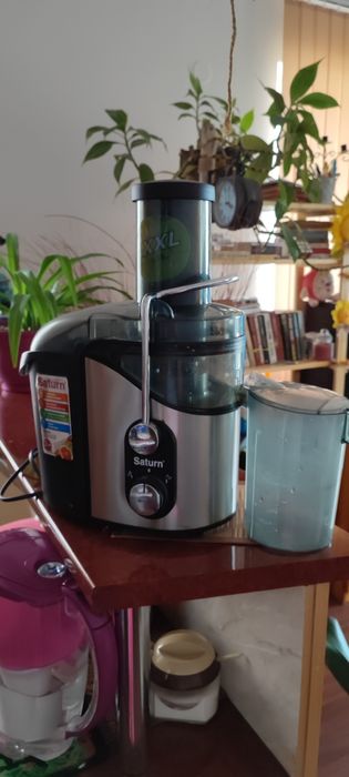 Сокоизтисквачка 1000W