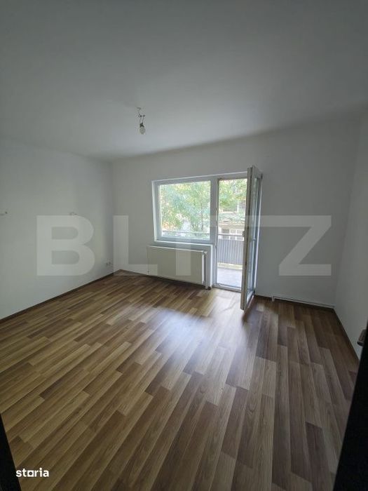 Apartament 4 camere, 82 mp utili, Micro 16