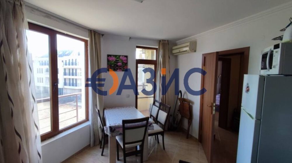 Продава се Двустаен апартамент в Свети Влас - 63 кв.м за 1064 €/кв.м - Снимка #1