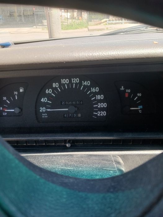 Opel Omega Комби 2.0i автоматик