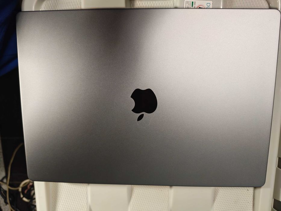 MacBook Pro A2485-2021