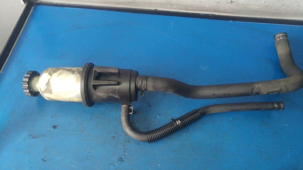 vas lichid frana chrysler voyager 2.5 crdi 2000-2008 04743067ab