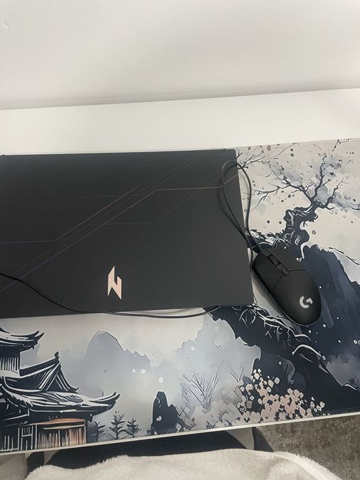 продам игровой ноутбук новый