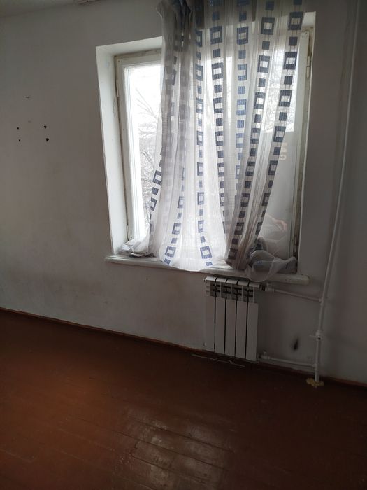 Продаётся 2ух комнатная квартира в центре Чирчика