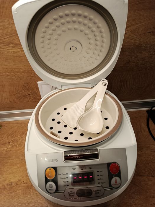 Мултикукър Philips HD3037/70