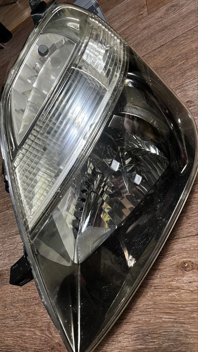 Фара левая Хонда Стрим