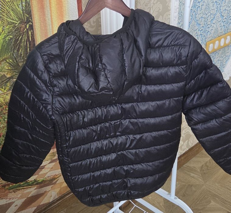 Продам абсолютно новую куртку