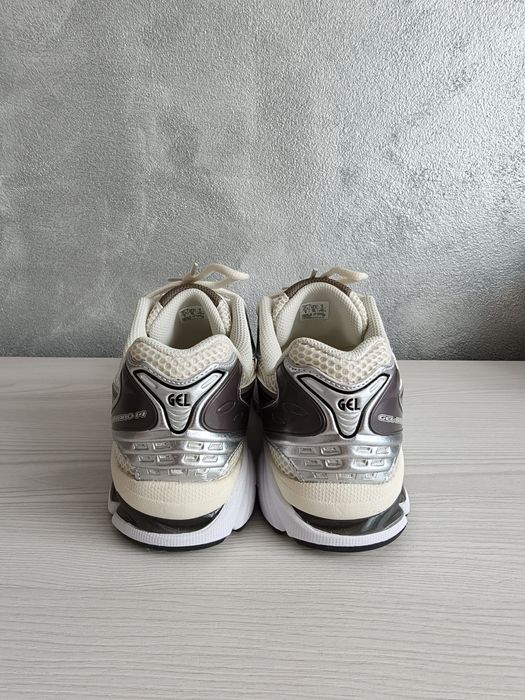Asics gel kayano 14 cream/black 42.5 EU