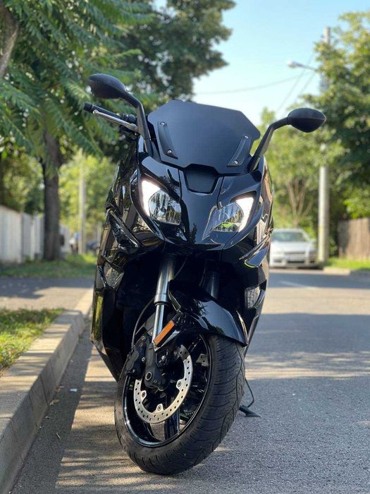 Maxi Scooter BMW C650 Sport 2018  (C600 GT, C650) similar Yamaha Tmax