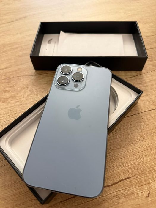 Iphone 13 Pro, aspect impecabl, functioneaza perfect