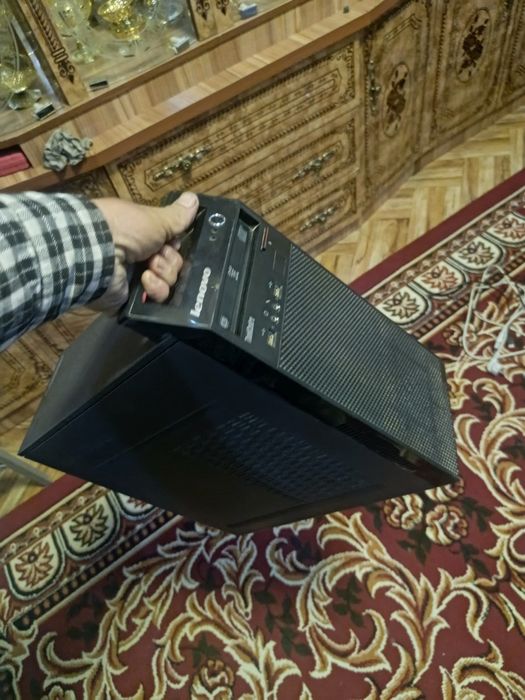 Белый сборка КОМП  сотилади