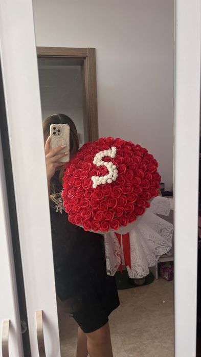 Ръчно изработен букет 101 рози