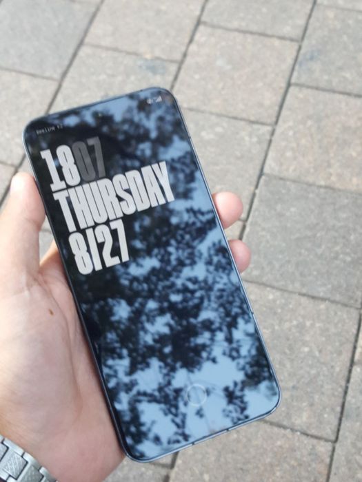 Продам Xiaomi 14 12/256