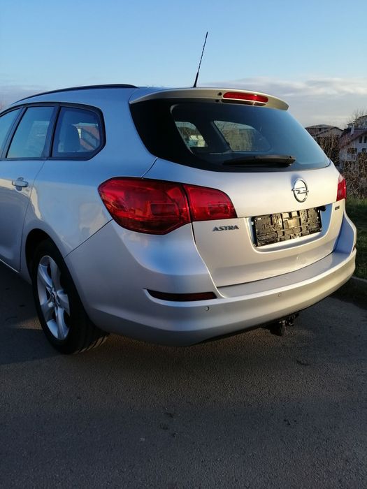 Opel Astra J,Diesel ,Break,Schimb cu teren