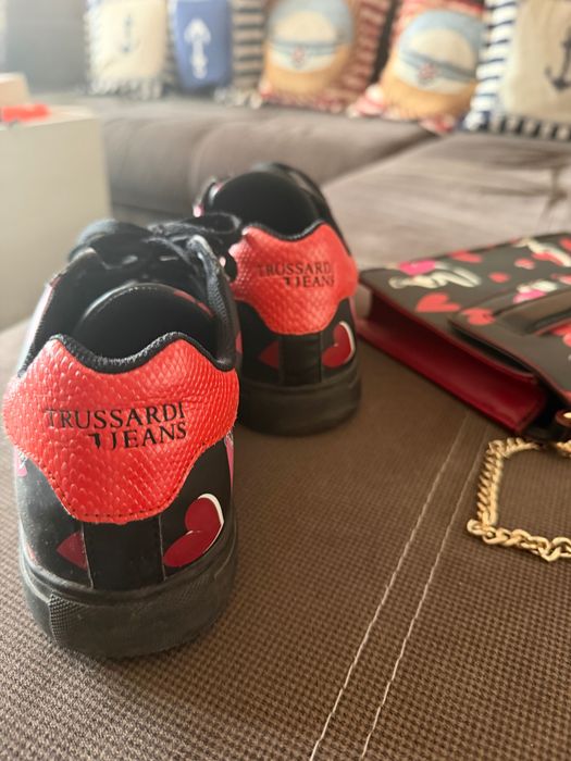 Кецове и чанта trussardi