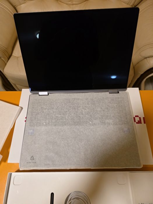 Samsung Book5 Pro 360 Ultra 7, 16GB RAM ,512GB 16" touch Spen open box