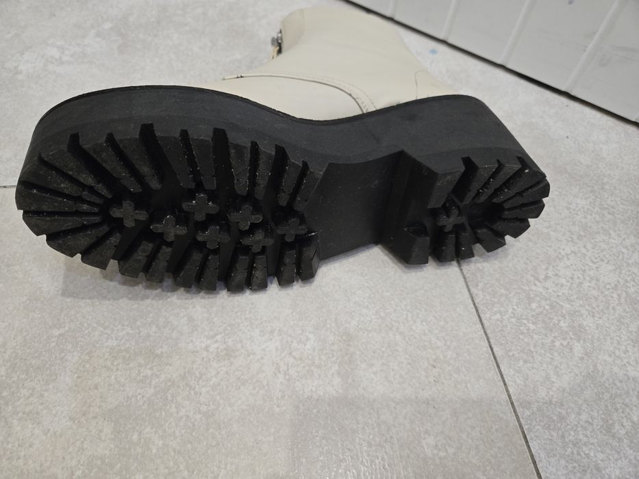 Бели боти H&M 38 номер