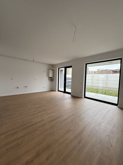 NOU !! VILĂ  de LUX Gata de Mutare !!