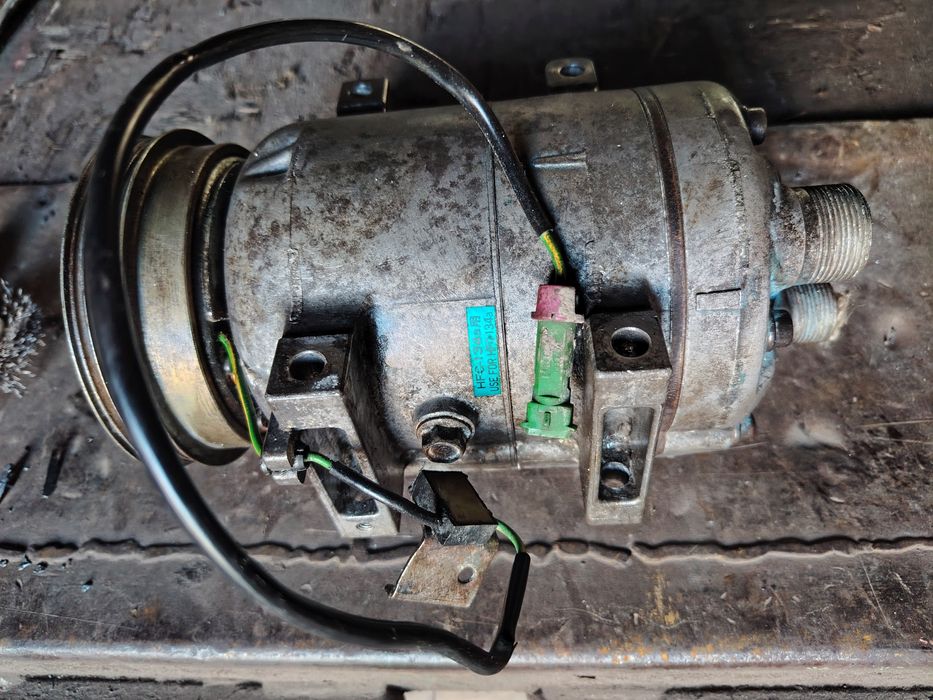 Генератор, компрессор кондиционера