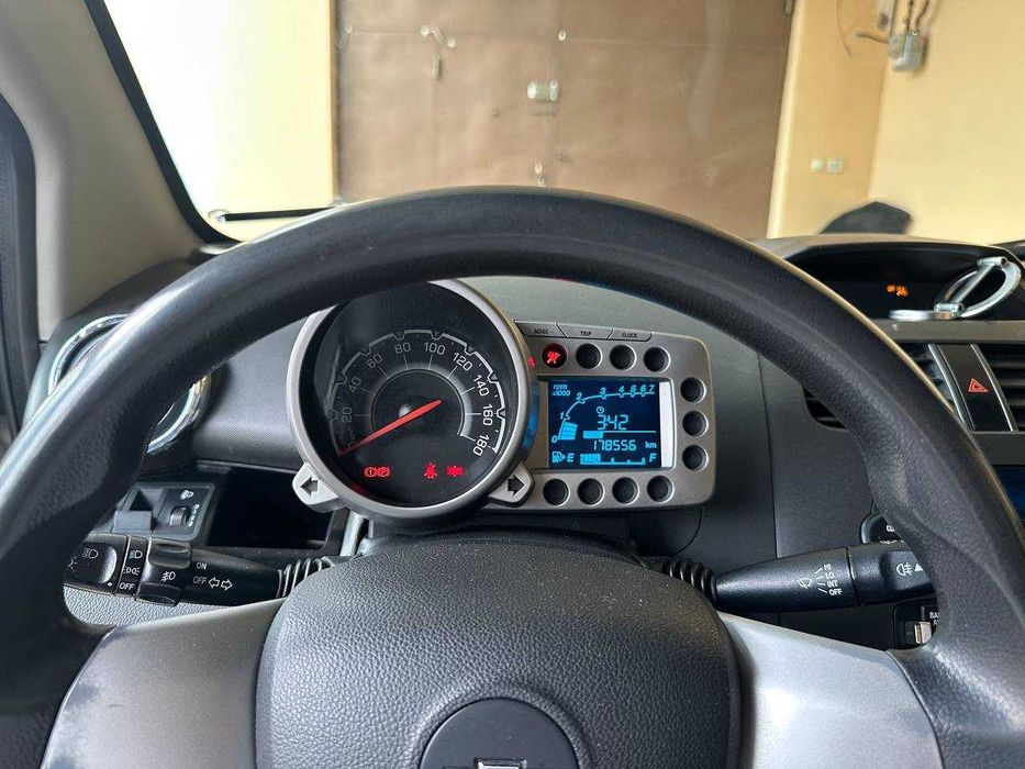 Продам срочно SPARK