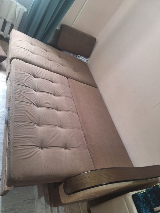 Продам угловой диван б/у
