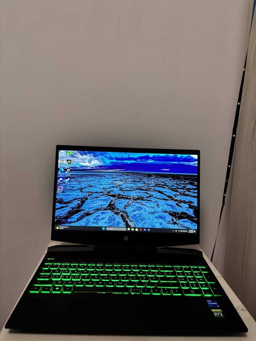 HP Pavilion Gaming 15 | RTX 3050 4GB | i5-11300H | 16GB RAM | SSD 512GB