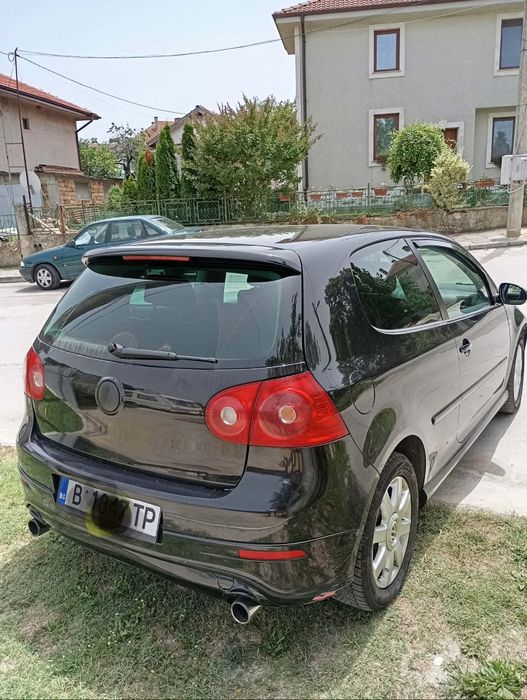Volkswagen golf V