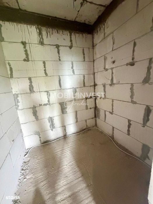 Apartament 3 camere | 70 mp | 2 bai | Parcare | 75.000 Euro