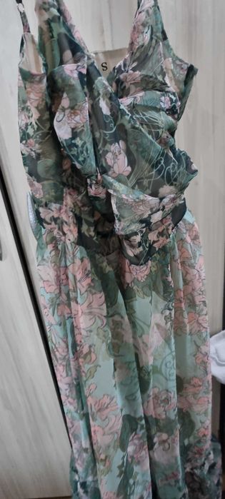 Бутикова дълга рокля