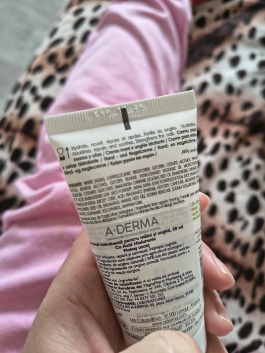 Crema pentru mâini și unghii