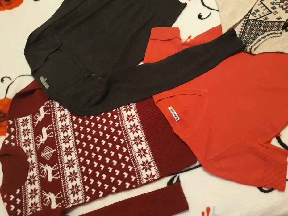 Lot 4 Bluze Plovere 38/M