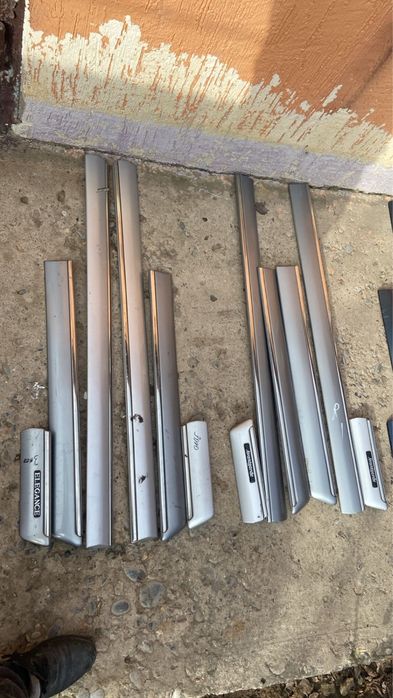 Мерседес 210 лупарик молдинг