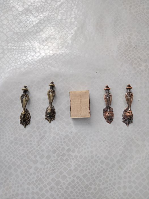 Продам дверные ручки