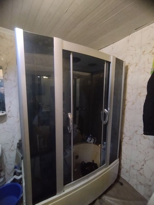 Продам душевой кабину