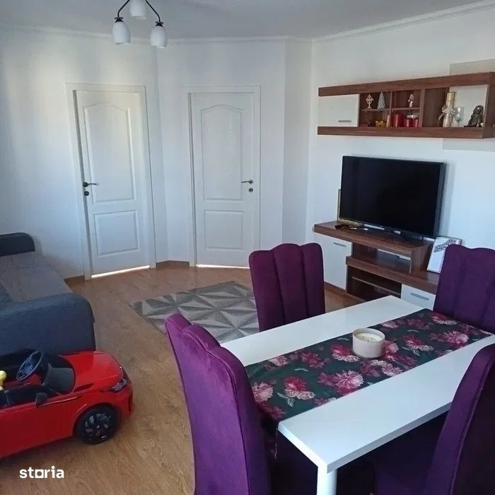 Apartament de vanzare 3 camere 53mp 2 balcoane zona Floresti Terra