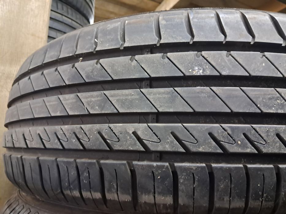 Anvelope second vara 215 60 R17 Laufen