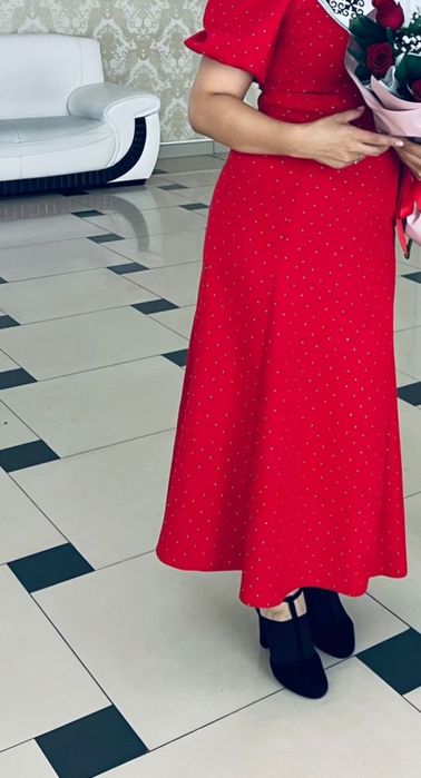 Платье в отличном состоянии