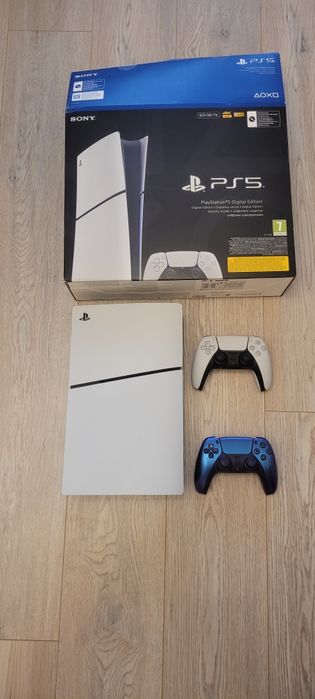 Playstation 5  825 GB