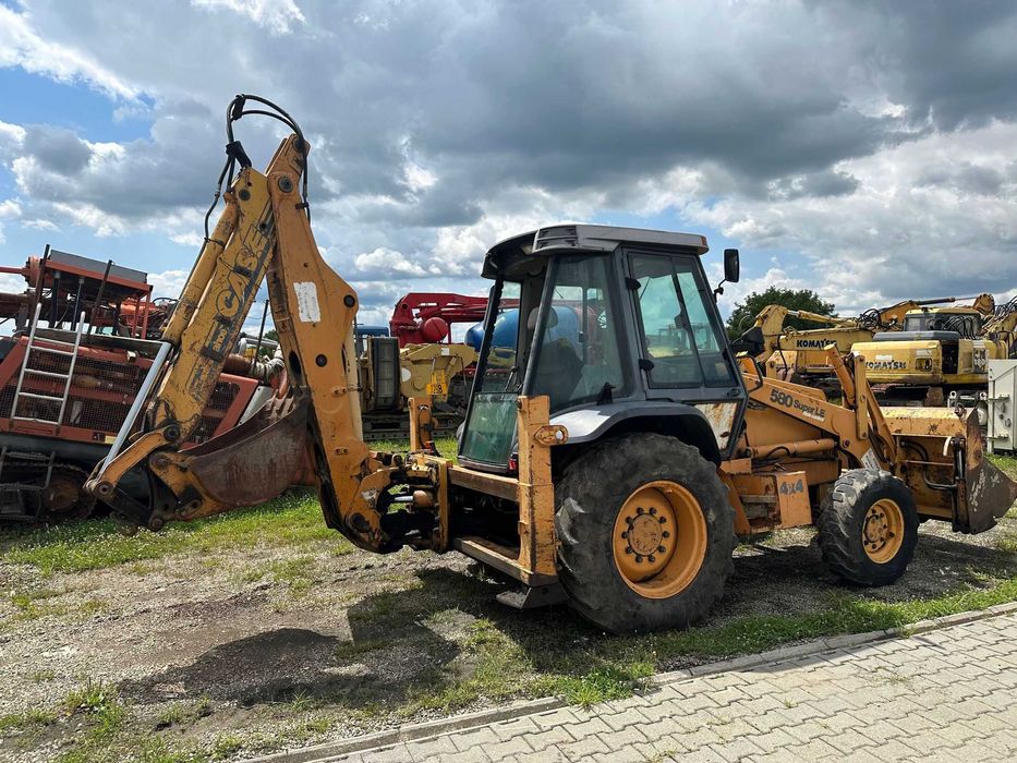 Dezmembrez buldoexcavator CASE 580 super LE