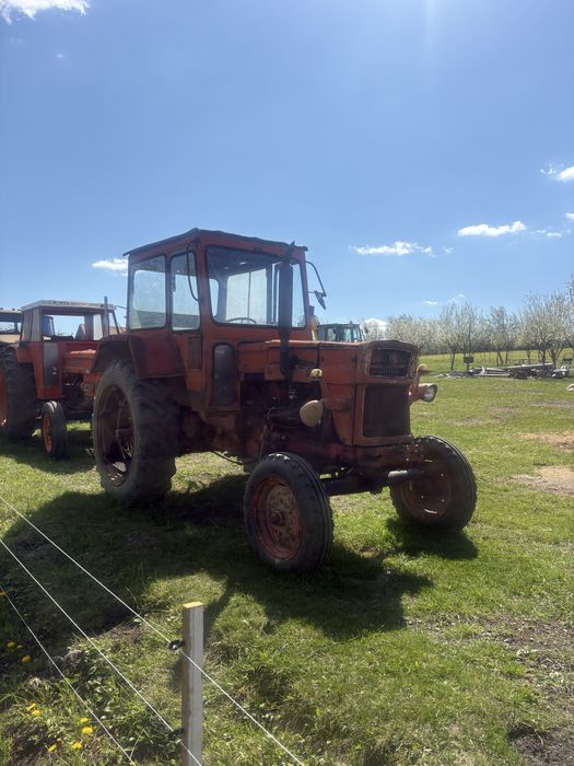 Tractor u 650 cu monobloc si frana de mana