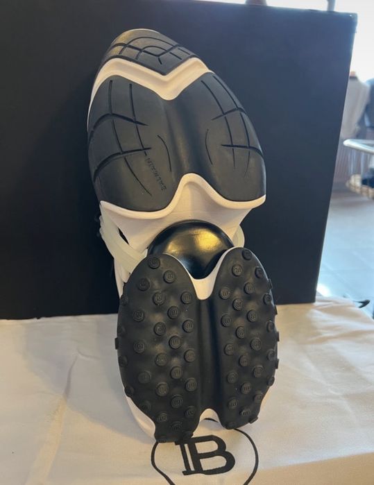Adidasi Balmain Unicorn